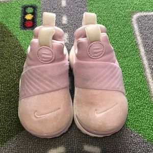 Baby girl Nike Prestos